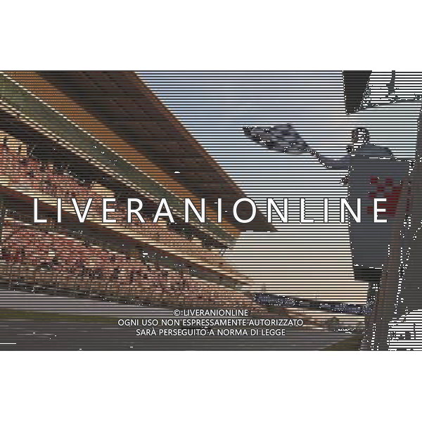 The chequered flag at the end of pre-season testing. 01.03.2015. Formula One Testing, Day Four, Barcelona, Spain. AG ALDO LIVERANI SAS ONLY ITALY