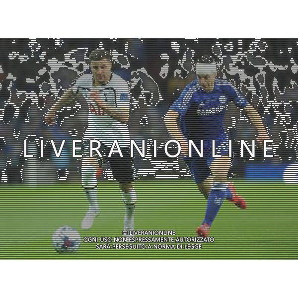 Tottenham Hotspur\'s Kyle Walker vies for possession with Chelsea\'s Cesar Azpilicueta Photographer Ashley Crowden/CameraSport Football - Capital One Cup Final - Chelsea v Tottenham Hotspur - Sunday 1st March 2015 - Wembley - London © CameraSport - 43 Linden Ave. Countesthorpe. Leicester. England. LE8 5PG - Tel: +44 (0) 116 277 4147 - admin@camerasport.com - www.camerasport.com AG ALDO LIVERANI SAS ONLY ITALY