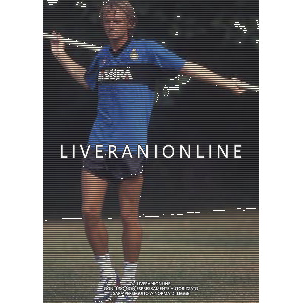 RETROSPETTIVA FONTOLAN DAVIDE CALCIATORE NELLA FOTO DAVIDE FONTOLAN CON LA MAGLIA DELL\'INTER AG ALDO LIVERANI SAS