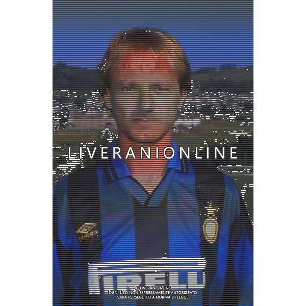 RETROSPETTIVA FONTOLAN DAVIDE CALCIATORE NELLA FOTO DAVIDE FONTOLAN CON LA MAGLIA DELL\'INTER AG ALDO LIVERANI SAS