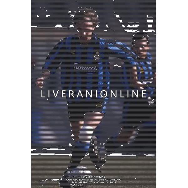 RETROSPETTIVA FONTOLAN DAVIDE CALCIATORE NELLA FOTO DAVIDE FONTOLAN CON LA MAGLIA DELL\'INTER AG ALDO LIVERANI SAS