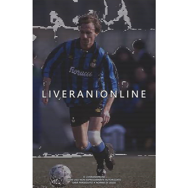 RETROSPETTIVA FONTOLAN DAVIDE CALCIATORE NELLA FOTO DAVIDE FONTOLAN CON LA MAGLIA DELL\'INTER AG ALDO LIVERANI SAS