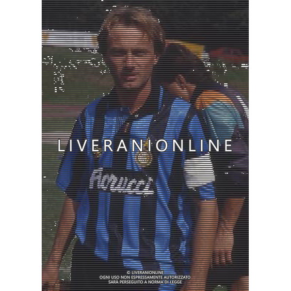 RETROSPETTIVA FONTOLAN DAVIDE CALCIATORE NELLA FOTO DAVIDE FONTOLAN CON LA MAGLIA DELL\'INTER AG ALDO LIVERANI SAS