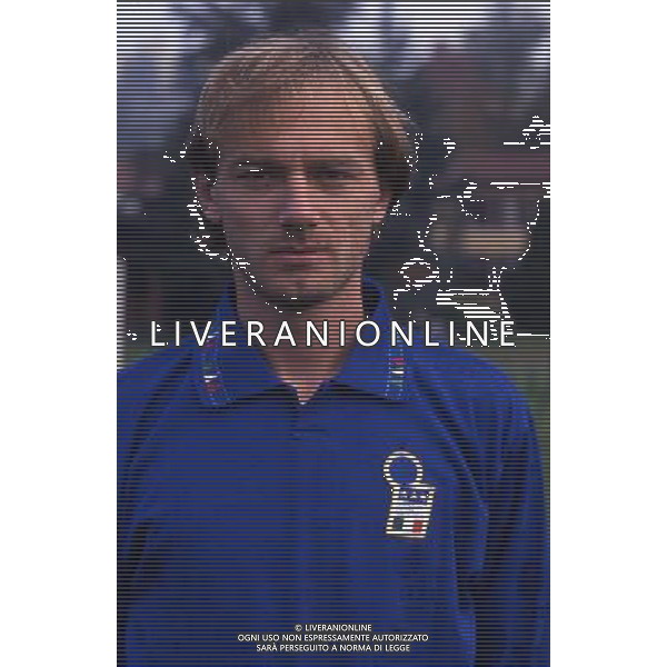 RETROSPETTIVA FONTOLAN DAVIDE CALCIATORE NELLA FOTO DAVIDE FONTOLAN CON LA MAGLIA DELLA NAZIONALE ITALIANA AG ALDO LIVERANI SAS
