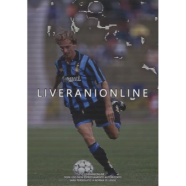 RETROSPETTIVA FONTOLAN DAVIDE CALCIATORE NELLA FOTO DAVIDE FONTOLAN CON LA MAGLIA DELL\'INTER AG ALDO LIVERANI SAS