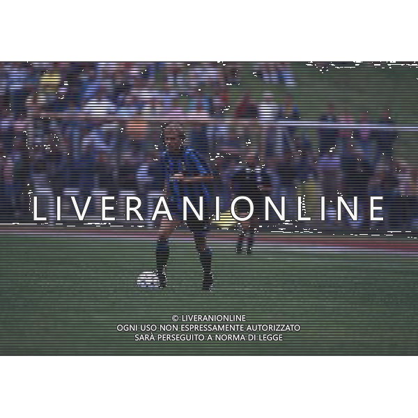 RETROSPETTIVA FONTOLAN DAVIDE CALCIATORE NELLA FOTO DAVIDE FONTOLAN CON LA MAGLIA DELL\'INTER AG ALDO LIVERANI SAS