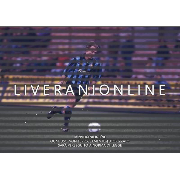 RETROSPETTIVA FONTOLAN DAVIDE CALCIATORE NELLA FOTO DAVIDE FONTOLAN CON LA MAGLIA DELL\'INTER AG ALDO LIVERANI SAS