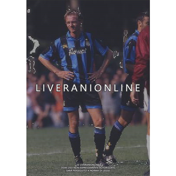 RETROSPETTIVA FONTOLAN DAVIDE CALCIATORE NELLA FOTO DAVIDE FONTOLAN CON LA MAGLIA DELL\'INTER AG ALDO LIVERANI SAS
