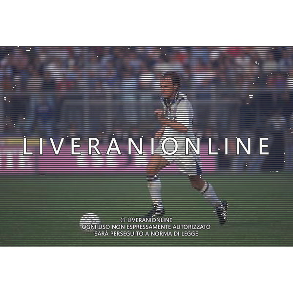 RETROSPETTIVA FONTOLAN DAVIDE CALCIATORE NELLA FOTO DAVIDE FONTOLAN CON LA MAGLIA DELL\'INTER AG ALDO LIVERANI SAS
