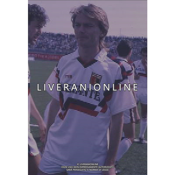 RETROSPETTIVA FONTOLAN DAVIDE CALCIATORE NELLA FOTO DAVIDE FONTOLAN CON LA MAGLIA DEL GENOA AG ALDO LIVERANI SAS
