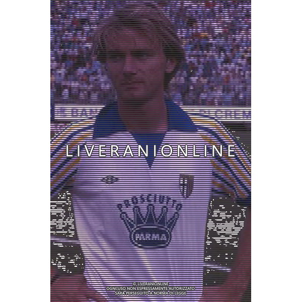 RETROSPETTIVA FONTOLAN DAVIDE CALCIATORE NELLA FOTO DAVIDE FONTOLAN CON LA MAGLIA DEL PARMA AG ALDO LIVERANI SAS