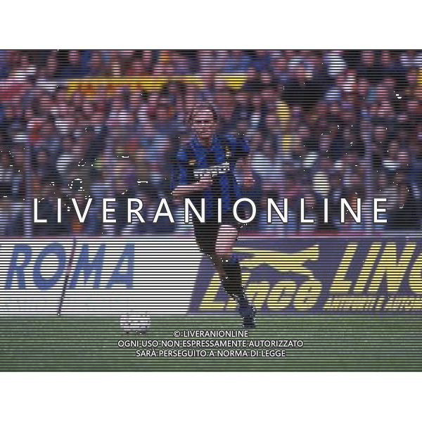 RETROSPETTIVA FONTOLAN DAVIDE CALCIATORE NELLA FOTO DAVIDE FONTOLAN CON LA MAGLIA DELL\'INTER AG ALDO LIVERANI SAS