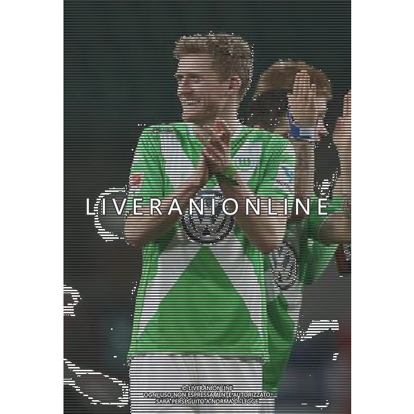 firo Fu§ball,Fussball, 22.02.2015 1. Bundesliga Saison 2014/2015 VFL Wolfsburg - Hertha BSC Berlin (2-1) Wolfsburg, Andre SchŸrrle, Gestik, halbe Figur, klatscht $worldrightsEs gelten unsere AGB, einsehbar auf www.firosportphoto.de copyright by firo sportphoto: Coesfelder Str. 207 D- 48249 DŸlmen www.firosportphoto.de mail@firosportphoto.de (V o l k s b a n k B o c h u m - W i t t e n ) BLZ.: 430 601 29 Kt. Nr.: 341 117 100 Tel: +49-2594 - 9916004 Fax: +49-2594 - 9916005