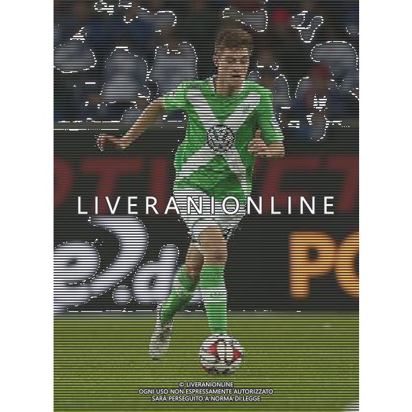 firo Fu§ball,Fussball, 22.02.2015 1. Bundesliga Saison 2014/2015 VFL Wolfsburg - Hertha BSC Berlin (2-1) Wolfsburg, Robin Knoche, EInzelaktion, ganze Figur $worldrightsEs gelten unsere AGB, einsehbar auf www.firosportphoto.de copyright by firo sportphoto: Coesfelder Str. 207 D- 48249 DŸlmen www.firosportphoto.de mail@firosportphoto.de (V o l k s b a n k B o c h u m - W i t t e n ) BLZ.: 430 601 29 Kt. Nr.: 341 117 100 Tel: +49-2594 - 9916004 Fax: +49-2594 - 9916005