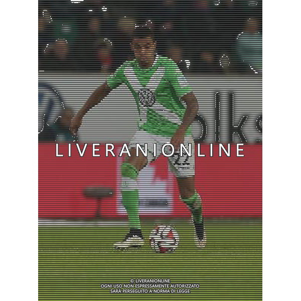 firo Fu§ball,Fussball, 22.02.2015 1. Bundesliga Saison 2014/2015 VFL Wolfsburg - Hertha BSC Berlin (2-1) Wolfsburg, EInzelaktion, ganze Figur, Luiz Gustavo $worldrightsEs gelten unsere AGB, einsehbar auf www.firosportphoto.de copyright by firo sportphoto: Coesfelder Str. 207 D- 48249 DŸlmen www.firosportphoto.de mail@firosportphoto.de (V o l k s b a n k B o c h u m - W i t t e n ) BLZ.: 430 601 29 Kt. Nr.: 341 117 100 Tel: +49-2594 - 9916004 Fax: +49-2594 - 9916005