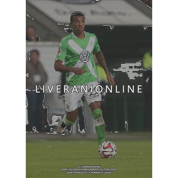 firo Fu§ball,Fussball, 22.02.2015 1. Bundesliga Saison 2014/2015 VFL Wolfsburg - Hertha BSC Berlin (2-1) Wolfsburg, EInzelaktion, ganze Figur, Luiz Gustavo $worldrightsEs gelten unsere AGB, einsehbar auf www.firosportphoto.de copyright by firo sportphoto: Coesfelder Str. 207 D- 48249 DŸlmen www.firosportphoto.de mail@firosportphoto.de (V o l k s b a n k B o c h u m - W i t t e n ) BLZ.: 430 601 29 Kt. Nr.: 341 117 100 Tel: +49-2594 - 9916004 Fax: +49-2594 - 9916005