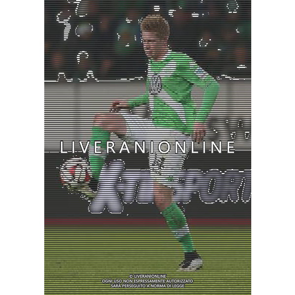 firo Fu§ball,Fussball, 14.12.2014 1. Bundesliga Saison 2014/2015 VFL Wolfsburg - SC Paderborn Wolfsburg, Kevin de Bruyne, Einzelaktion, ganze FIgur $worldrightsEs gelten unsere AGB, einsehbar auf www.firosportphoto.de copyright by firo sportphoto: Coesfelder Str. 207 D- 48249 DŸlmen www.firosportphoto.de mail@firosportphoto.de (V o l k s b a n k B o c h u m - W i t t e n ) BLZ.: 430 601 29 Kt. Nr.: 341 117 100 Tel: +49-2594 - 9916004 Fax: +49-2594 - 9916005