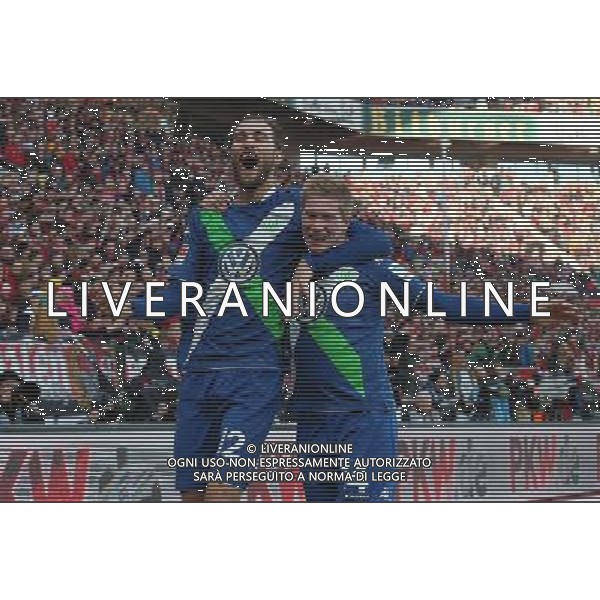 firo Fu§ball,Fussball, 14.02.2015 1.Bundesliga, Saison 2014/2015 Bayer Leverkusen - Vfl Wolfsburg Jubel Bas Dost mit Kevin De Bruyne nach seinem Tor zum 3:0 $worldrightsEs gelten unsere AGB, einsehbar auf www.firosportphoto.de copyright by firo sportphoto: Coesfelder Str.207 48249 DŸlmen www.firosportphoto.de mail@firosportphoto.de (V o l k s b a n k B o c h u m - W i t t e n ) BLZ.: 430 601 29 Kt. Nr.: 341 117 100 Tel:Ê 02594 - 9916004 Fax:Ê02594 - 9916005