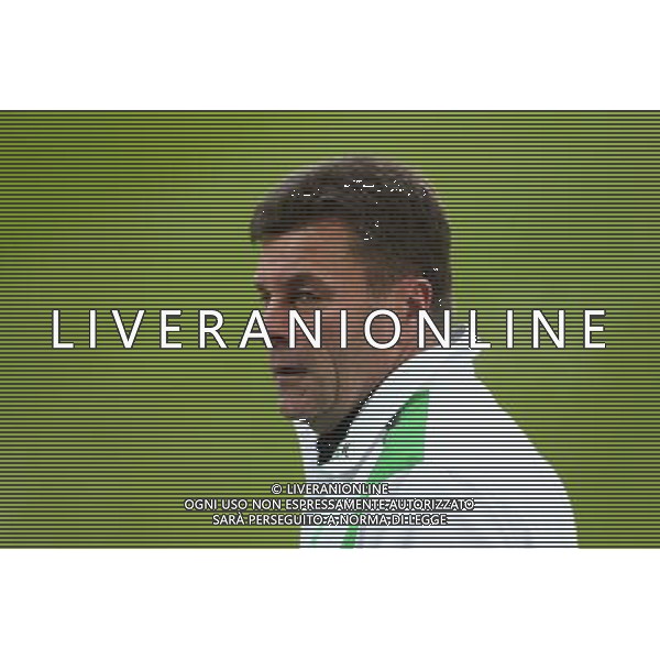firo Fu§ball,Fussball, 07.02.2015 1. Bundesliga Saison 2014/2015 VFL Wolfsburg - TSG 1899 Hoffenheim Wolfsburg, Trainer, Dieter Hecking, Portrait $worldrightsEs gelten unsere AGB, einsehbar auf www.firosportphoto.de copyright by firo sportphoto: Coesfelder Str. 207 D- 48249 DŸlmen www.firosportphoto.de mail@firosportphoto.de (V o l k s b a n k B o c h u m - W i t t e n ) BLZ.: 430 601 29 Kt. Nr.: 341 117 100 Tel: +49-2594 - 9916004 Fax: +49-2594 - 9916005