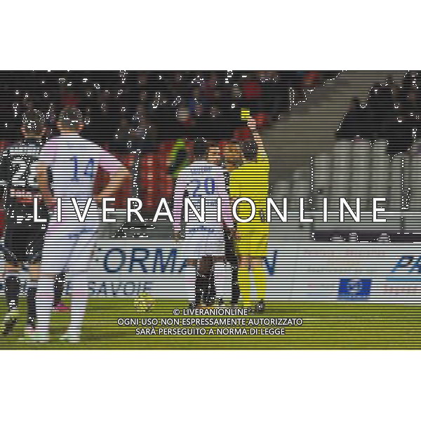CARTON JAUNE POUR Jordan AYEW / Frank SCHNEIDER - 04.03.2015 - Evian Thonon / Lorient - Match en retard de la 26eme journee de Ligue 1 Photo : Jean Paul Thomas / Icon Sport /Agenzia Aldo Liverani sas - ITALY ONLY - EDITORIAL USE ONLY