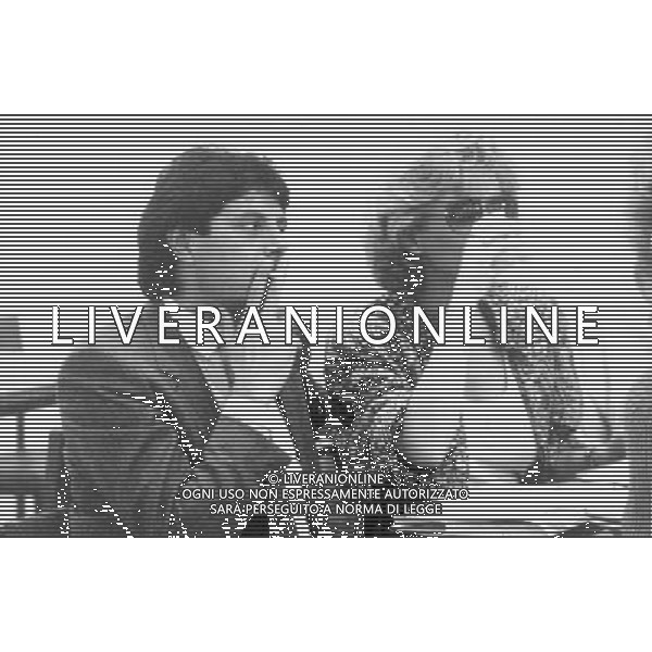ENRICA BONACCORTI CONDUTTRICE TELEVISIVA CON IL MARITO ARNALDO DEL PIAVE NEL 1986 - RETROSPETTIVA ©ARCHIVIO AGENZIA ALDO LIVERANI SAS