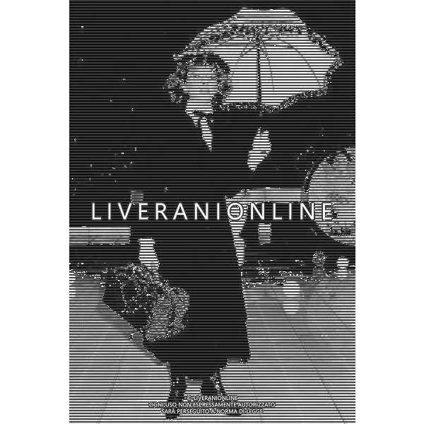 ENRICA BONACCORTI CONDUTTRICE TELEVISIVA DURANTE LA PROVE DEL BALLETTO DI MARY POPPINS NEL 1987 - RETROSPETTIVA ©ARCHIVIO AGENZIA ALDO LIVERANI SAS
