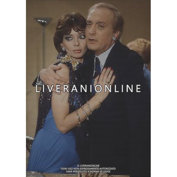 ENRICA BONACCORTI CONDUTTRICE TELEVISIVA CON NANDO GAZZOLO - RETROSPETTIVA ©ARCHIVIO AGENZIA ALDO LIVERANI SAS