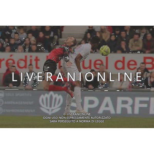 Reynald LEMAITRE / Divock ORIGI - 08.03.2015 - Guingamp / Lille - 28eme journee de Ligue 1 Photo : Vincent Michel / Icon Sport *** Local Caption *** AG ALDOL IVERANI SAS ONLY ITALY *** Local Caption *** AG ALDOL IVERANI SAS ONLY ITALY