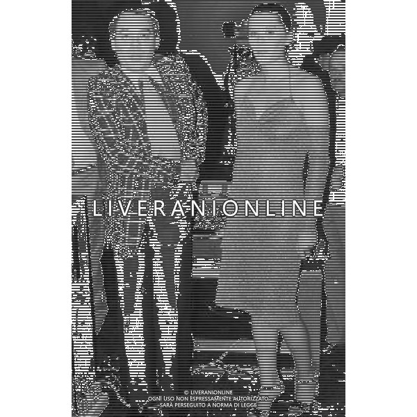GIANNI BONCOMPAGNI CONDUTTORE, AUTORE E REGISTA TELEVISIVO CON LA CANTANTE JOSEPHINE - RETROSPETTIVA ©ARCHIVIO AGENZIA ALDO LIVERANI SAS
