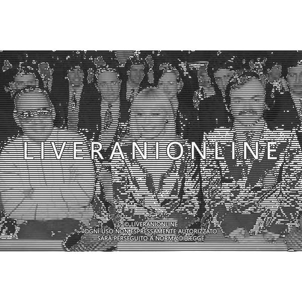GIANNI BONCOMPAGNI CONDUTTORE, AUTORE E REGISTA TELEVISIVO CON RAFFAELLA CARRA\' E SERGIO JAPINO NEL 1985 A SAN PIETRO A ROMA - RETROSPETTIVA ©ARCHIVIO AGENZIA ALDO LIVERANI SAS