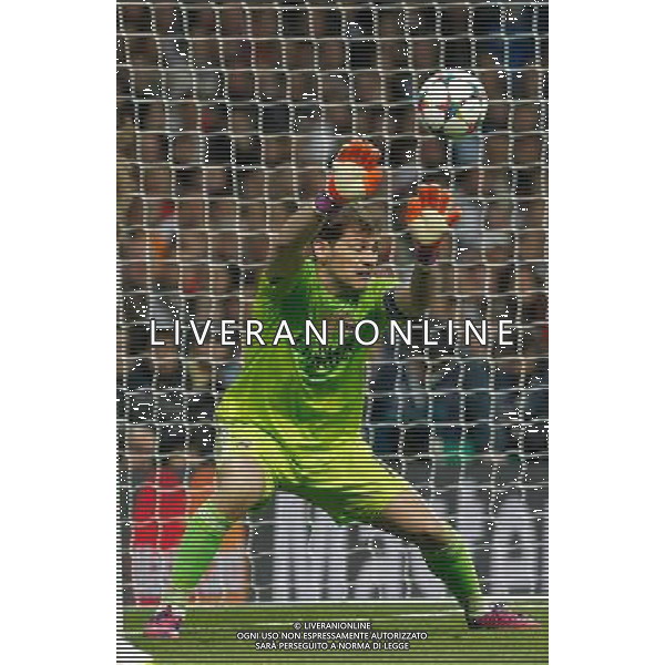 firo : 10.03.2015 Fu§ball, CL, Champions League, Saison 2014/2015, Achtelfinale,RŸckspiel, Real Madrid - FC Schalke 04 3:4 Iker Casilas. $worldrights,Es gelten unsere AGB, einsehbar auf www.firosportphoto.de, copyright by firo sportphoto: Coesfelder Str. 207 D-48249 DŸlmen www.firosportphoto.de mail@firosportphoto.de (V o l k s b a n k B o c h u m - W i t t e n ) BLZ.: 430 601 29 Kt. Nr.: 341 117 100 Tel:Ê +49-2594-9916004 Fax:Ê+49-2594-9916005 AG ALDO LIVERANI SAS ONLY ITALY