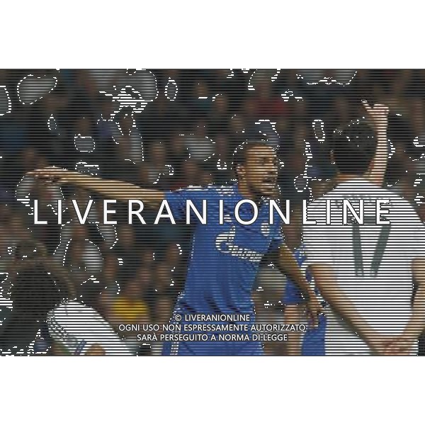 firo : 10.03.2015 Fu§ball, CL, Champions League, Saison 2014/2015, Achtelfinale,RŸckspiel, Real Madrid - FC Schalke 04 3:4 Joel MATIP $worldrights,Es gelten unsere AGB, einsehbar auf www.firosportphoto.de, copyright by firo sportphoto: Coesfelder Str. 207 D-48249 DŸlmen www.firosportphoto.de mail@firosportphoto.de (V o l k s b a n k B o c h u m - W i t t e n ) BLZ.: 430 601 29 Kt. Nr.: 341 117 100 Tel:Ê +49-2594-9916004 Fax:Ê+49-2594-9916005 AG ALDO LIVERANI SAS ONLY ITALY