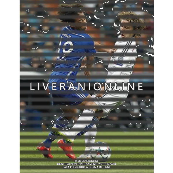 firo : 10.03.2015 Fu§ball, CL, Champions League, Saison 2014/2015, Achtelfinale,RŸckspiel, Real Madrid - FC Schalke 04 3:4 Leroy Sane, Luka Modric. $worldrights,Es gelten unsere AGB, einsehbar auf www.firosportphoto.de, copyright by firo sportphoto: Coesfelder Str. 207 D-48249 DŸlmen www.firosportphoto.de mail@firosportphoto.de (V o l k s b a n k B o c h u m - W i t t e n ) BLZ.: 430 601 29 Kt. Nr.: 341 117 100 Tel:Ê +49-2594-9916004 Fax:Ê+49-2594-9916005 AG ALDO LIVERANI SAS ONLY ITALY