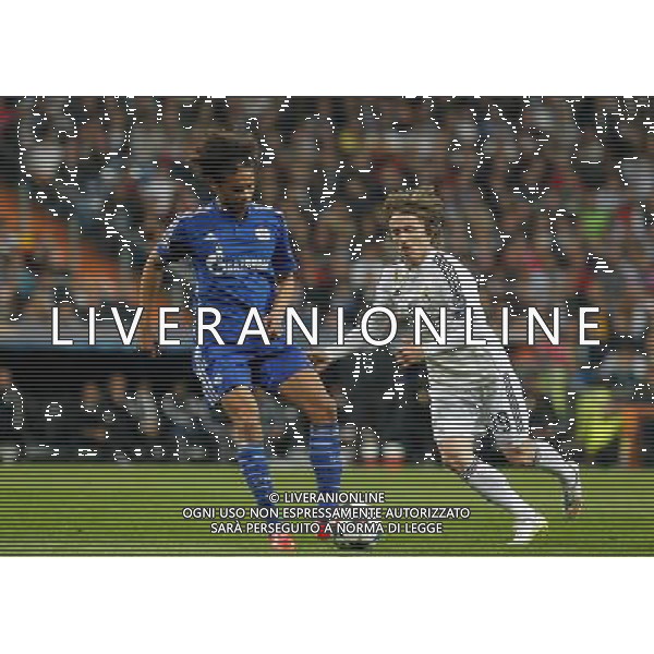 firo : 10.03.2015 Fu§ball, CL, Champions League, Saison 2014/2015, Achtelfinale,RŸckspiel, Real Madrid - FC Schalke 04 3:4 Leroy Sane, Luka Modric. $worldrights,Es gelten unsere AGB, einsehbar auf www.firosportphoto.de, copyright by firo sportphoto: Coesfelder Str. 207 D-48249 DŸlmen www.firosportphoto.de mail@firosportphoto.de (V o l k s b a n k B o c h u m - W i t t e n ) BLZ.: 430 601 29 Kt. Nr.: 341 117 100 Tel:Ê +49-2594-9916004 Fax:Ê+49-2594-9916005 AG ALDO LIVERANI SAS ONLY ITALY