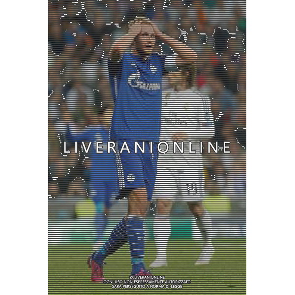 firo : 10.03.2015 Fu§ball, CL, Champions League, Saison 2014/2015, Achtelfinale,RŸckspiel, Real Madrid - FC Schalke 04 3:4 H…WEDES, EnttŠuschung $worldrights,Es gelten unsere AGB, einsehbar auf www.firosportphoto.de, copyright by firo sportphoto: Coesfelder Str. 207 D-48249 DŸlmen www.firosportphoto.de mail@firosportphoto.de (V o l k s b a n k B o c h u m - W i t t e n ) BLZ.: 430 601 29 Kt. Nr.: 341 117 100 Tel:Ê +49-2594-9916004 Fax:Ê+49-2594-9916005 AG ALDO LIVERANI SAS ONLY ITALY