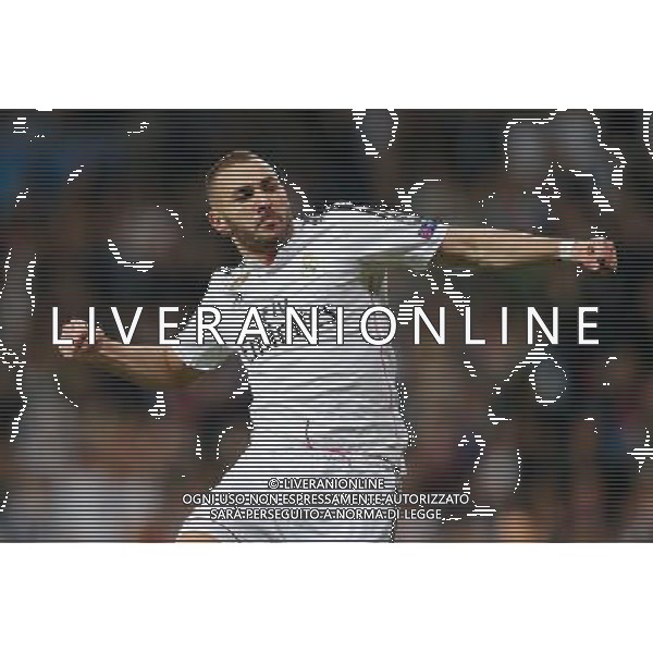 firo : 10.03.2015 Fu§ball, CL, Champions League, Saison 2014/2015, Achtelfinale,RŸckspiel, Real Madrid - FC Schalke 04 Jubel zum 3:2, Karim Benzema (Real Madrid) $worldrights,Es gelten unsere AGB, einsehbar auf www.firosportphoto.de, copyright by firo sportphoto: Coesfelder Str. 207 D-48249 DŸlmen www.firosportphoto.de mail@firosportphoto.de (V o l k s b a n k B o c h u m - W i t t e n ) BLZ.: 430 601 29 Kt. Nr.: 341 117 100 Tel:Ê +49-2594-9916004 Fax:Ê+49-2594-9916005 AG ALDO LIVERANI SAS ONLY ITALY