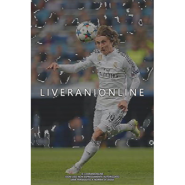 firo : 10.03.2015 Fu§ball, CL, Champions League, Saison 2014/2015, Achtelfinale,RŸckspiel, Real Madrid - FC Schalke 04 3:4 Luka Modric (Real Madrid) $worldrights,Es gelten unsere AGB, einsehbar auf www.firosportphoto.de, copyright by firo sportphoto: Coesfelder Str. 207 D-48249 DŸlmen www.firosportphoto.de mail@firosportphoto.de (V o l k s b a n k B o c h u m - W i t t e n ) BLZ.: 430 601 29 Kt. Nr.: 341 117 100 Tel:Ê +49-2594-9916004 Fax:Ê+49-2594-9916005 AG ALDO LIVERANI SAS ONLY ITALY