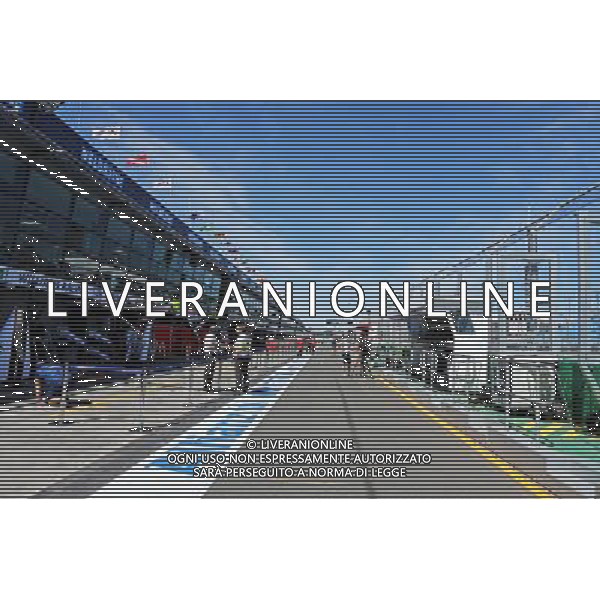 The pit lane. 11.03.2015. Formula 1 World Championship, Rd 1, Australian Grand Prix, Albert Park, Melbourne, Australia, Preparation Day. AG ALDO LIVERANI SAS ONLY ITALY