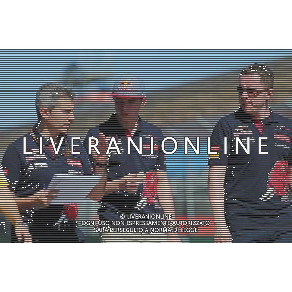 Max Verstappen (NLD) Scuderia Toro Rosso walks the circuit. 11.03.2015. Formula 1 World Championship, Rd 1, Australian Grand Prix, Albert Park, Melbourne, Australia, Preparation Day. AG ALDO LIVERANI SAS ONLY ITALY
