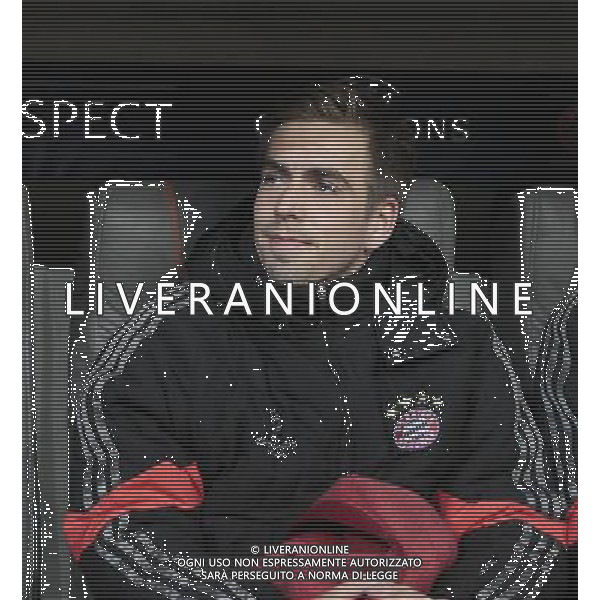 firo Fu§ball,Fussball, 11.03.2015 Uefa Champions League, CL, Saison 2014/2015 Achtelfinale RŸckspiel FC Bayern MŸnchen, Muenchen, FCB, - FC Schachtar Donezk, Philipp Lahm, Bayern, Bayern, auf der Ersatzbank, $worldrightsEs gelten unsere AGB, einsehbar auf www.firosportphoto.de copyright by firo sportphoto: Coesfelder Str.207 48249 DŸlmen www.firosportphoto.de mail@firosportphoto.de (V o l k s b a n k B o c h u m - W i t t e n ) BLZ.: 430 601 29 Kt. Nr.: 341 117 100 Tel:Ê 02594 - 9916004 Fax:Ê02594 - 9916005 AG ALDO LIVERANI SAS ONLY ITALY