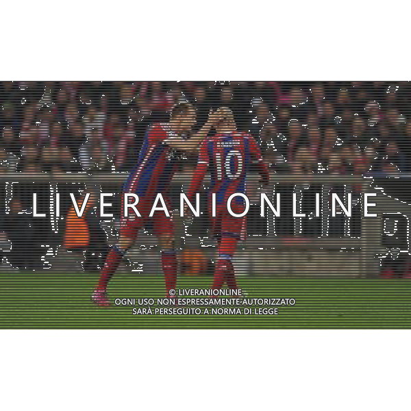 firo Fu§ball,Fussball, 11.03.2015 Uefa Champions League, CL, Saison 2014/2015 Achtelfinale RŸckspiel FC Bayern MŸnchen, Muenchen, FCB, - FC Schachtar Donezk, Verletzung, Arjen Robben, Bayern, $worldrightsEs gelten unsere AGB, einsehbar auf www.firosportphoto.de copyright by firo sportphoto: Coesfelder Str.207 48249 DŸlmen www.firosportphoto.de mail@firosportphoto.de (V o l k s b a n k B o c h u m - W i t t e n ) BLZ.: 430 601 29 Kt. Nr.: 341 117 100 Tel:Ê 02594 - 9916004 Fax:Ê02594 - 9916005 AG ALDO LIVERANI SAS ONLY ITALY