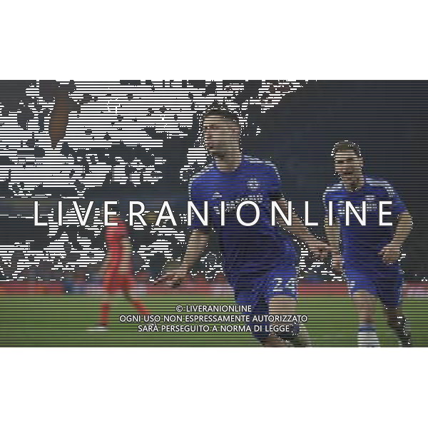 Chelsea\'s Gary Cahill celebrates scoring the opening goal to give them the lead Photographer Ashley Western/CameraSport Football - UEFA Champions League Round of 16, Second Leg - Chelsea v Paris Saint-Germain - Wednesday 11th March 2015 - Stamford Bridge - London © CameraSport - 43 Linden Ave. Countesthorpe. Leicester. England. LE8 5PG - Tel: +44 (0) 116 277 4147 - admin@camerasport.com - www.camerasport.com AG ALDO LIVERANI SAS ONLY ITALY