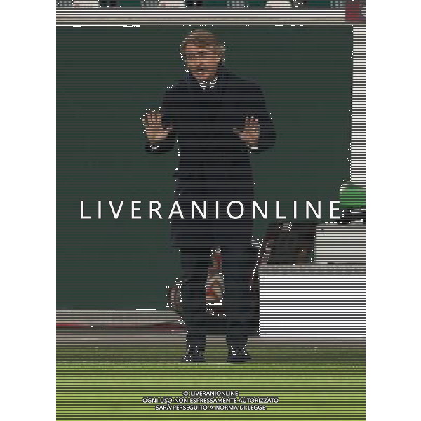 firo Fu§ball,Fussball, 12.03.2015 UEFA Europa-League Saison 2014/2015 Achtelfinale, 1/8-Finale VFL Wolfsburg - Inter Mailand, Football Club Internazionale Milano, Mailand, Trainer, Roberto Mancini $worldrightsEs gelten unsere AGB, einsehbar auf www.firosportphoto.de copyright by firo sportphoto: Coesfelder Str. 207 D- 48249 DŸlmen www.firosportphoto.de mail@firosportphoto.de (V o l k s b a n k B o c h u m - W i t t e n ) BLZ.: 430 601 29 Kt. Nr.: 341 117 100 Tel: +49-2594 - 9916004 Fax: +49-2594 - 9916005 /Agenzia Aldo Liverani Sas - ITALY ONLY - EDITORIAL USE ONLY
