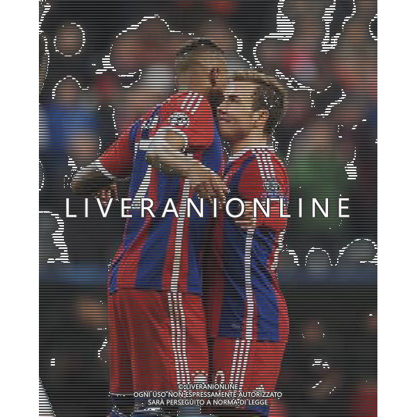 firo Fu§ball,Fussball, 11.03.2015 Uefa Champions League, CL, Saison 2014/2015 Achtelfinale RŸckspiel FC Bayern MŸnchen, Muenchen, FCB, - FC Schachtar Donezk, 7 : 0, Jubel, jubeln, Gestik, Mario Gštze, Goetze, Bayern, mit, Jerome Boateng, Bayern, $worldrightsEs gelten unsere AGB, einsehbar auf www.firosportphoto.de copyright by firo sportphoto: Coesfelder Str.207 48249 DŸlmen www.firosportphoto.de mail@firosportphoto.de (V o l k s b a n k B o c h u m - W i t t e n ) BLZ.: 430 601 29 Kt. Nr.: 341 117 100 Tel:Ê 02594 - 9916004 Fax:Ê02594 - 9916005 AG ALDO LIVERANI SAS ONLY ITALY