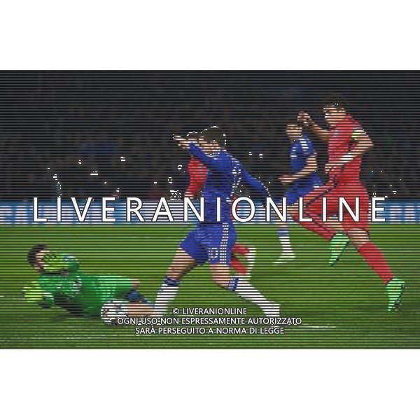 Eden HAZARD / Salvatore SIRIGU - 11.03.2015 - Chelsea / Paris Saint Germain - 1/8Finale retour Champions League Photo : Dave Winter / Icon Sport AG ALDO LIVERANI SAS ONLY ITALY