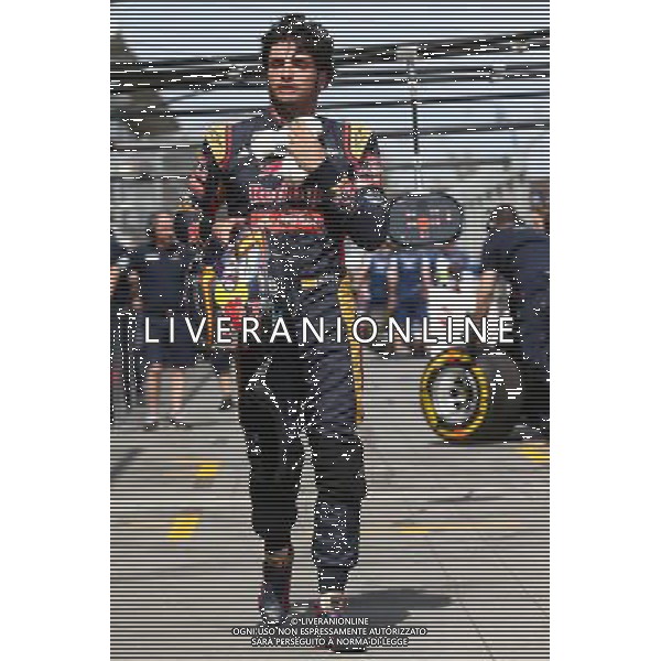 Carlos Sainz Jr (ESP) Scuderia Toro Rosso. 14.03.2015. Formula 1 World Championship, Rd 1, Australian Grand Prix, Albert Park, Melbourne, Australia, Qualifying Day. AG ALDO LIVERANI SAS ONLY ITALY
