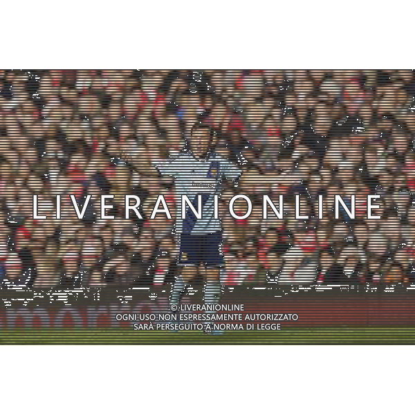 West Ham United\'s Mark Noble reacts during the game Photographer Craig Mercer/CameraSport Football - Barclays Premiership - Arsenal v West Ham United - Saturday 14th March 2015 - Emirates Stadium - London © CameraSport - 43 Linden Ave. Countesthorpe. Leicester. England. LE8 5PG - Tel: +44 (0) 116 277 4147 - admin@camerasport.com - www.camerasport.com AG ALDO LIVERANI SAS ONLY ITALY