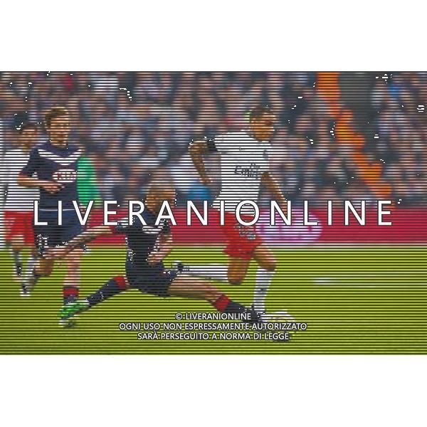 Gregory Van Der Wiel / Diego Contento - 15.03.2015 - Bordeaux / Paris Saint Germain - 29e journee Ligue 1 Photo : Manuel Blondeau / Icon Sport AG ALDO LIVERANI SAS ONLY ITALY