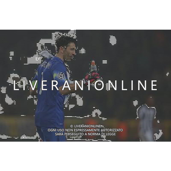 firo Fu§ball,Fussball, 18.03.2015 Uefa Champions League Achtelfinale , Saison 2014/2015 BVB Borussia Dortmund - Juventus Turn Gianluigi Buffon $worldrightsEs gelten unsere AGB, einsehbar auf www.firosportphoto.de copyright by firo sportphoto: /Agenzia Aldo Liverani sas - ITALY ONLY - EDITORIAL USE ONLY