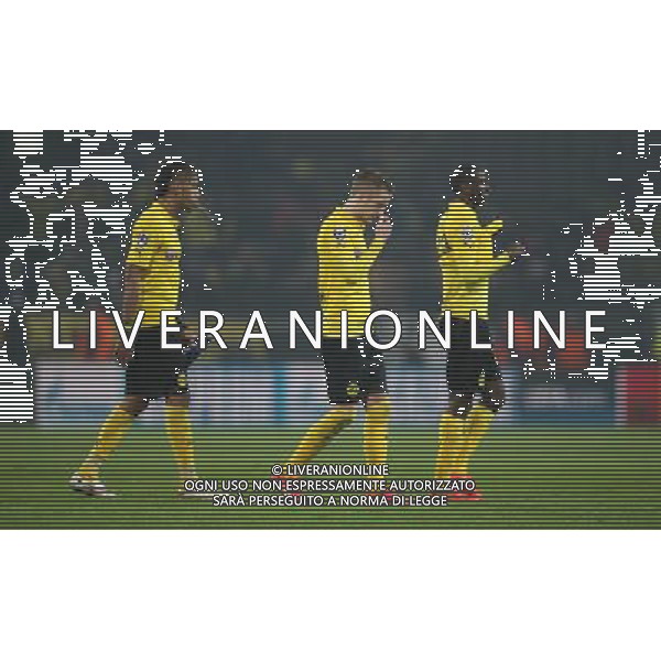 firo Fu§ball,Fussball, 18.03.2015 Uefa Champions League Achtelfinale , Saison 2014/2015 BVB Borussia Dortmund - Juventus Turin 0:3 Abgang EnttŠuscht EnttŠuschung Pierre-Emerick Aubameyang , MArco Reus und Ramos $worldrightsEs gelten unsere AGB, einsehbar auf www.firosportphoto.de copyright by firo sportphoto: /Agenzia Aldo Liverani sas - ITALY ONLY - EDITORIAL USE ONLY